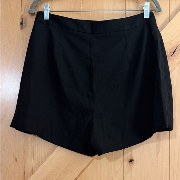 Lulu's Black Skort - Picture 4 of 4